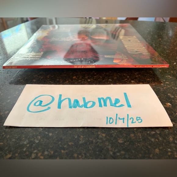 NWT Taylor Swift The Life of a Showgirl: Under Bright Lights Vinyl Record - Picture 6 of 6